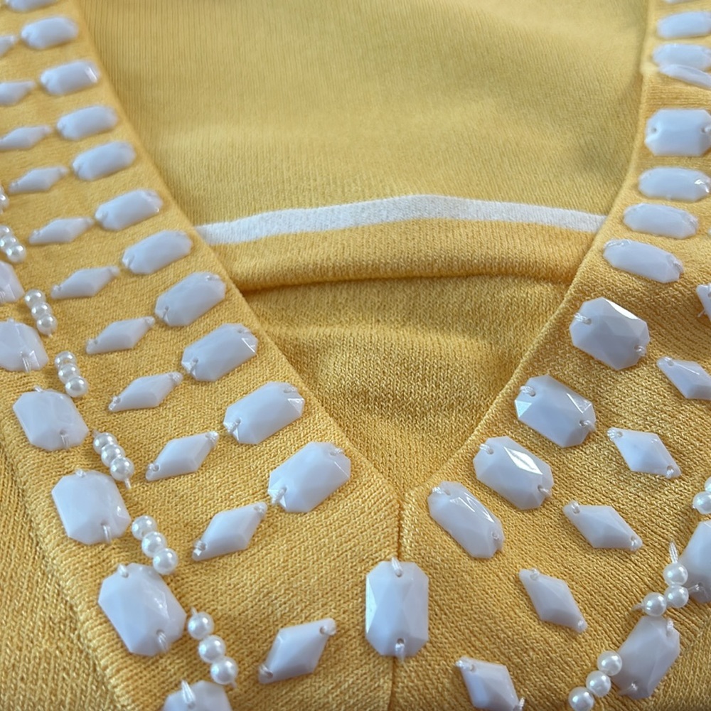 Bright yellow beaded ladies, sweater XL by Evelyn. This is a shorter sleeve. - Picture 6 of 6